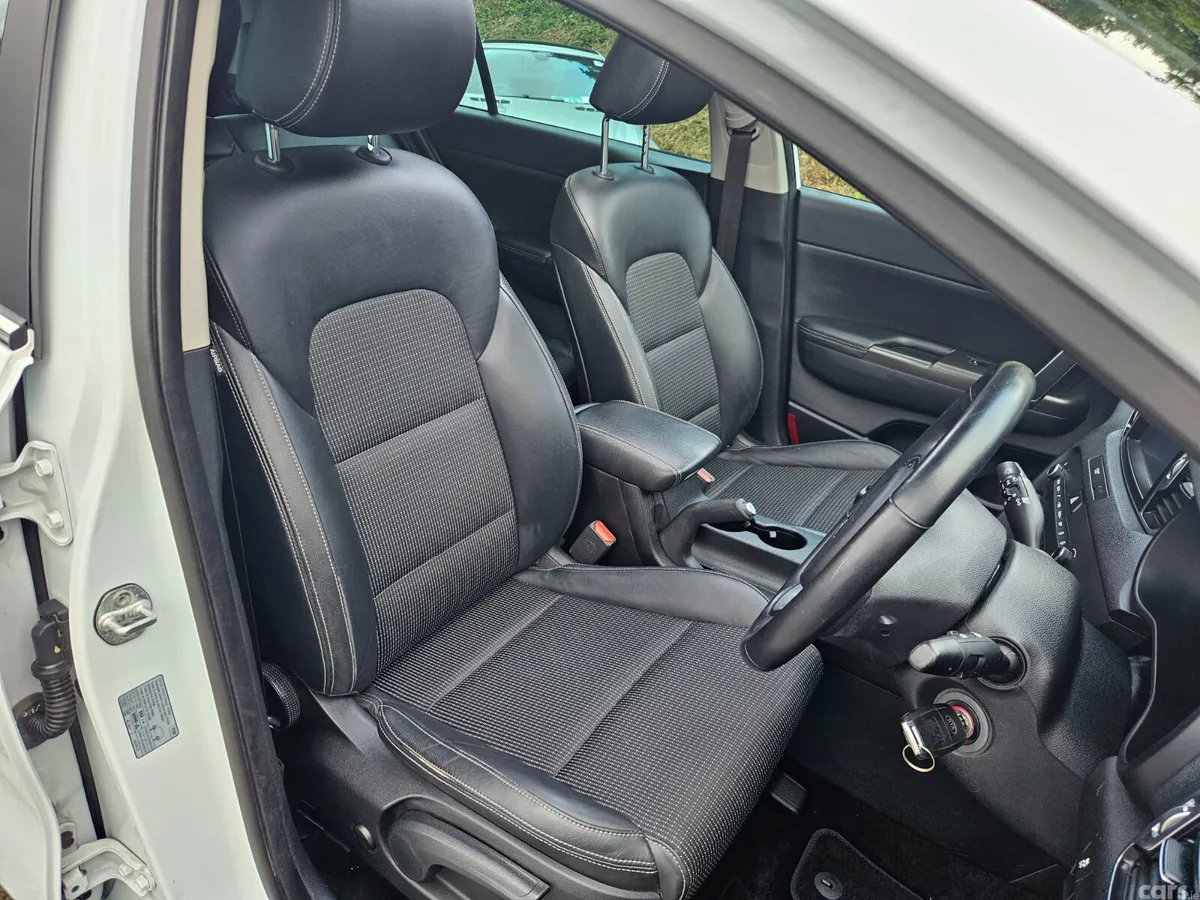 Kia Sportage SUV, Diesel, 2016, White