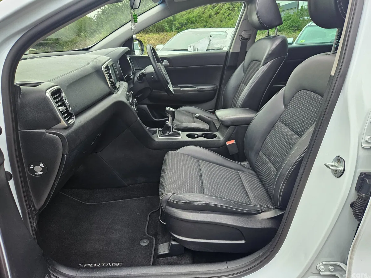 Kia Sportage SUV, Diesel, 2016, White