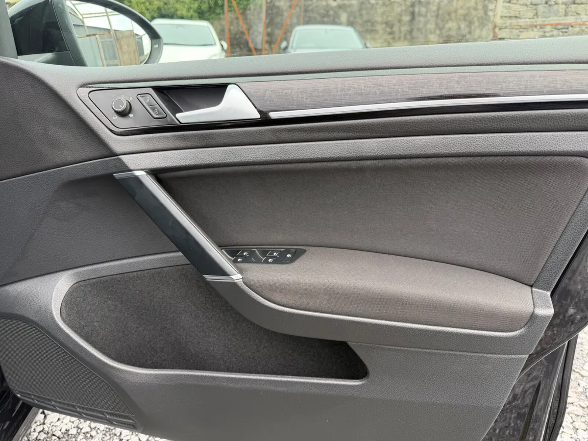 Volkswagen Golf Hatchback, Petrol, 2019, Black