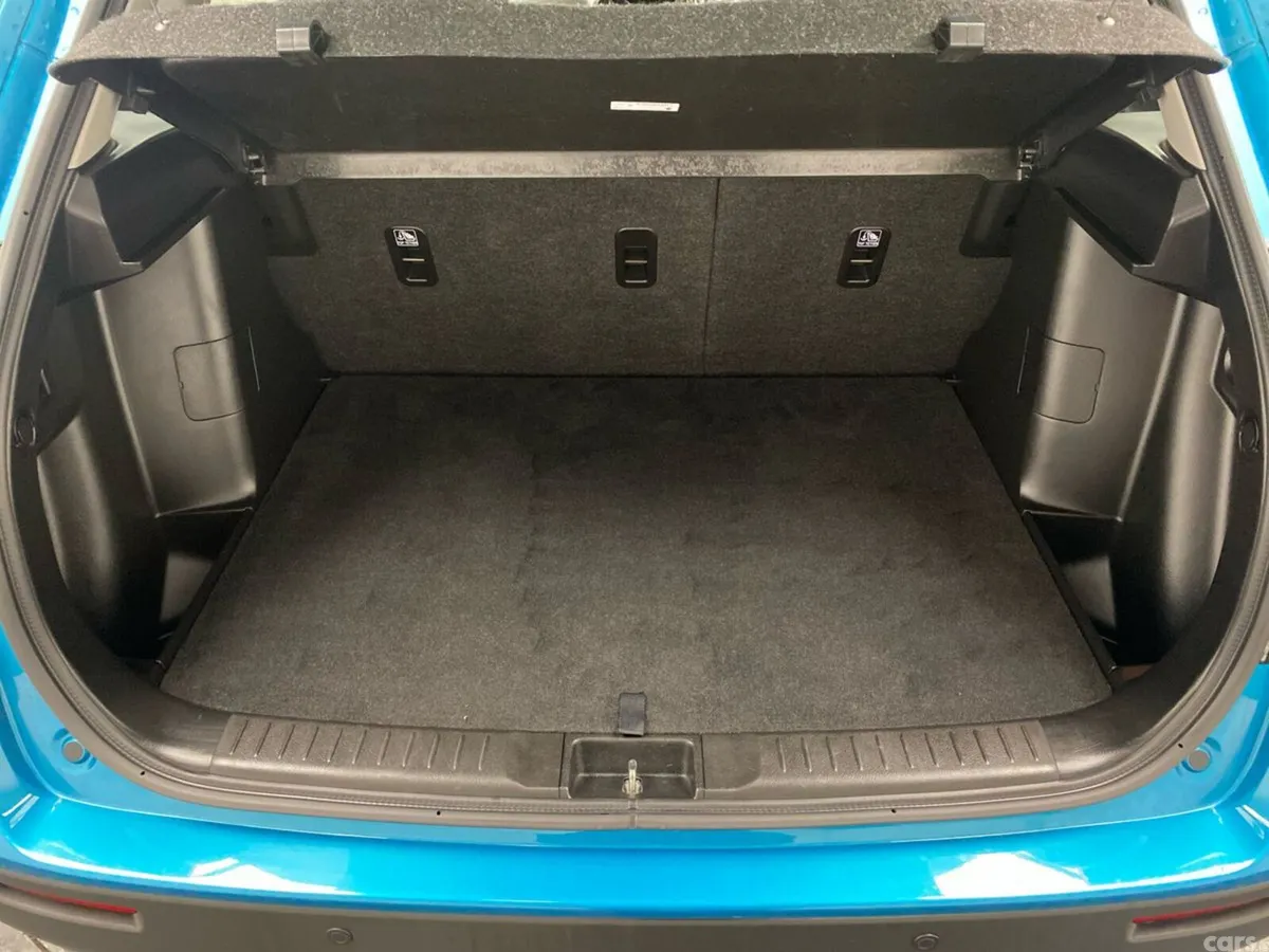Suzuki Vitara SUV, Petrol, 2023, Blue