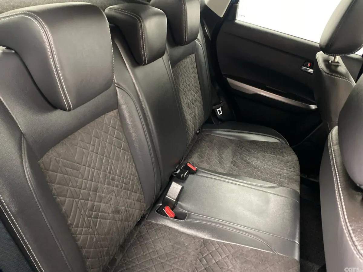 Suzuki Vitara SUV, Petrol, 2023, Blue