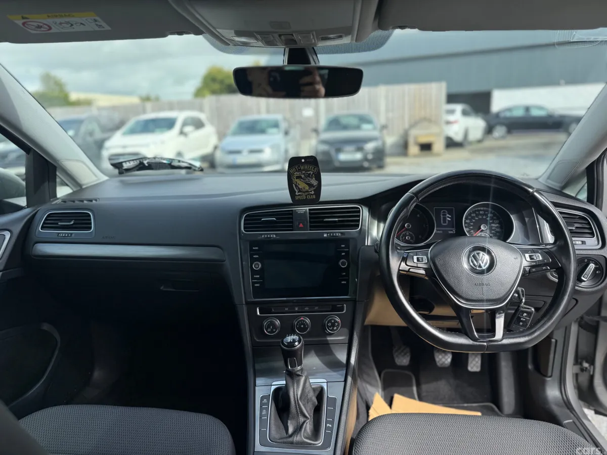 Volkswagen Golf Estate, Diesel, 2019, Silver