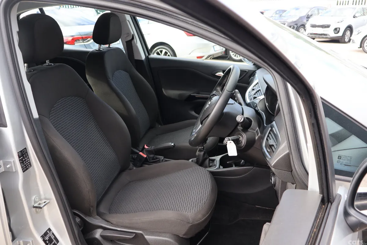 Opel Corsa Hatchback, Petrol, 2016, Silver