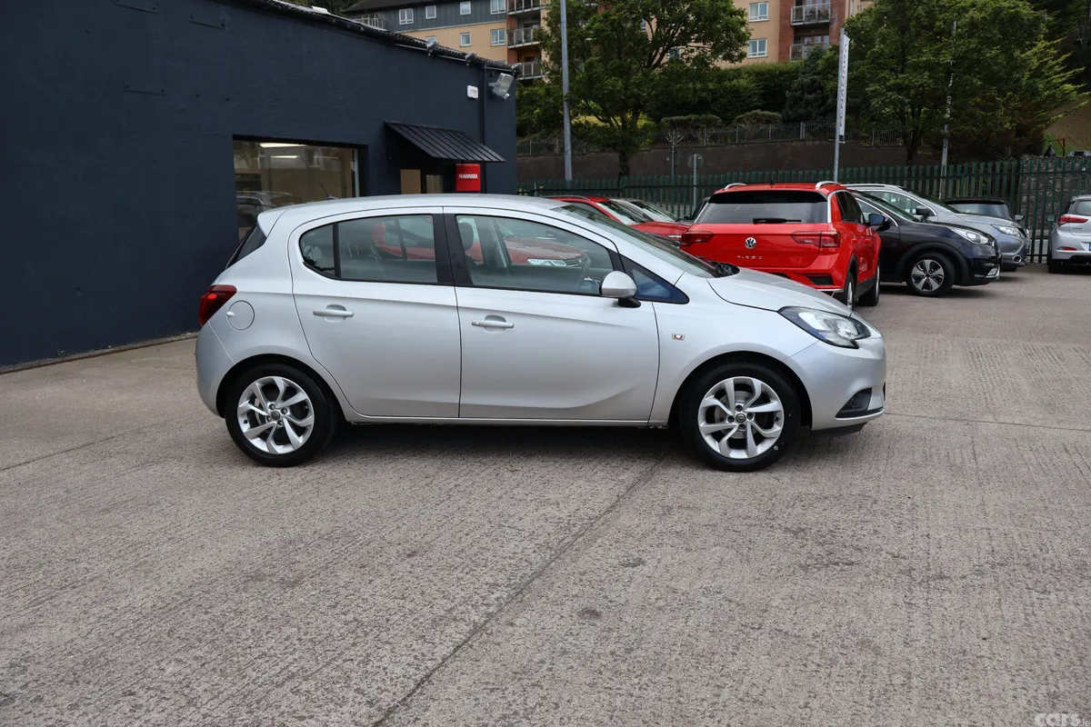 Opel Corsa Hatchback, Petrol, 2016, Silver