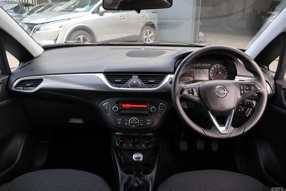 Opel Corsa Hatchback, Petrol, 2016, Silver