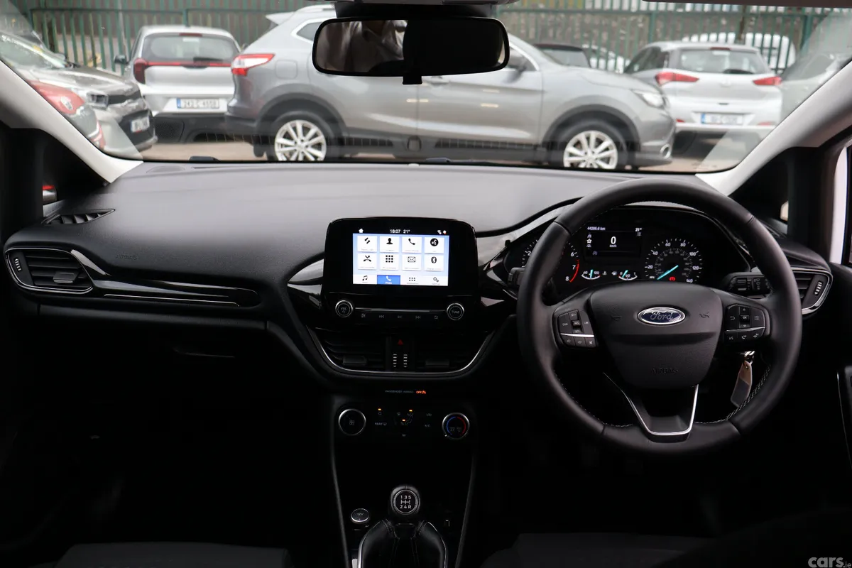 Ford Fiesta Hatchback, Petrol, 2018, White