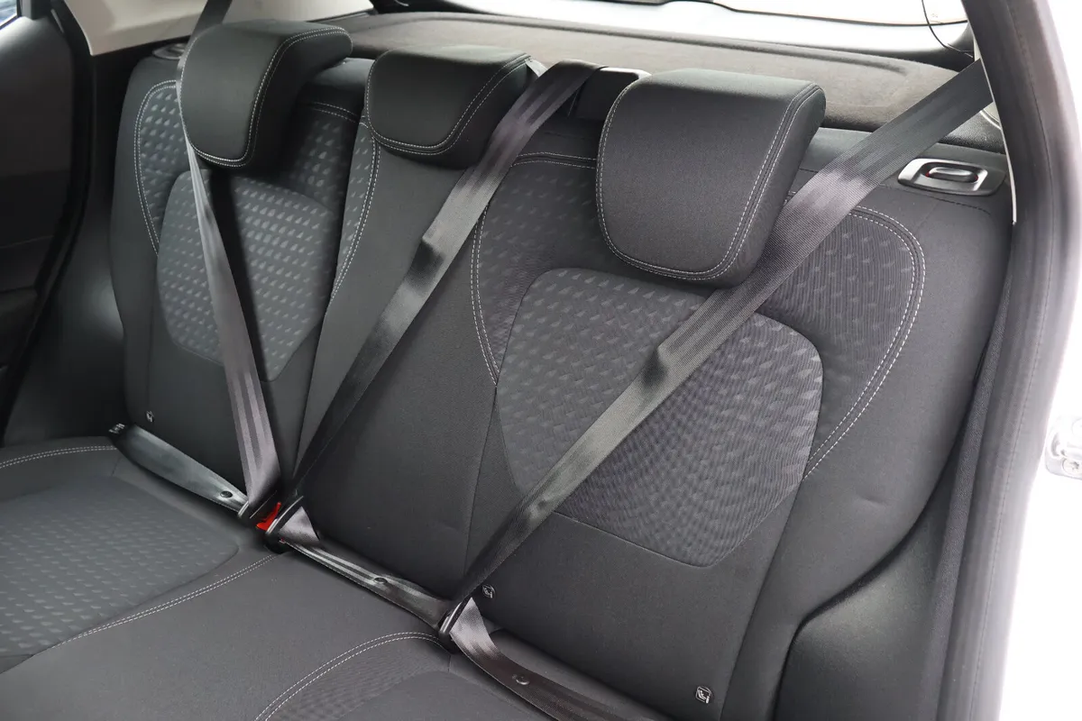 Ford Fiesta Hatchback, Petrol, 2018, White