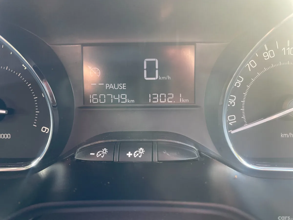 Peugeot 2008 SUV, Diesel, 2015, Blue