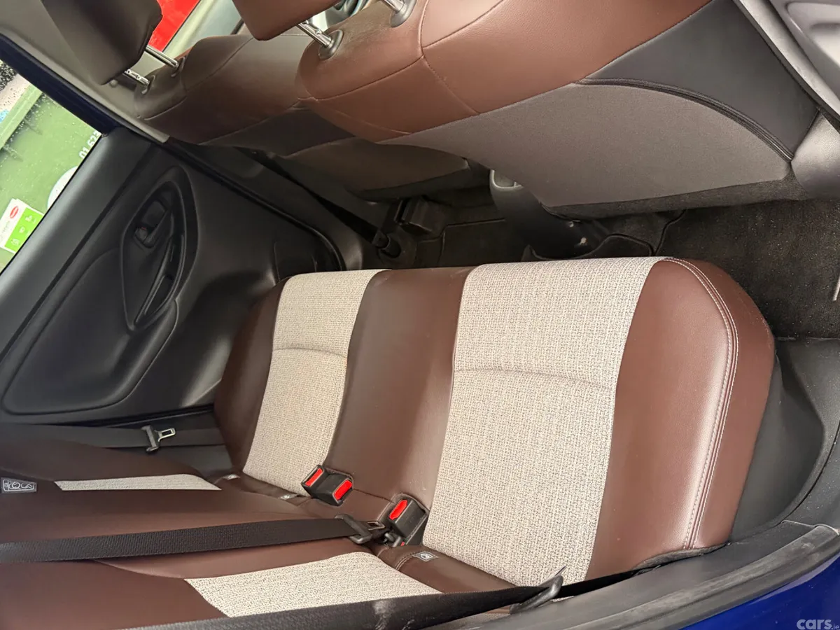 Toyota Yaris Cross MPV, Petrol Hybrid, 2021, Blue