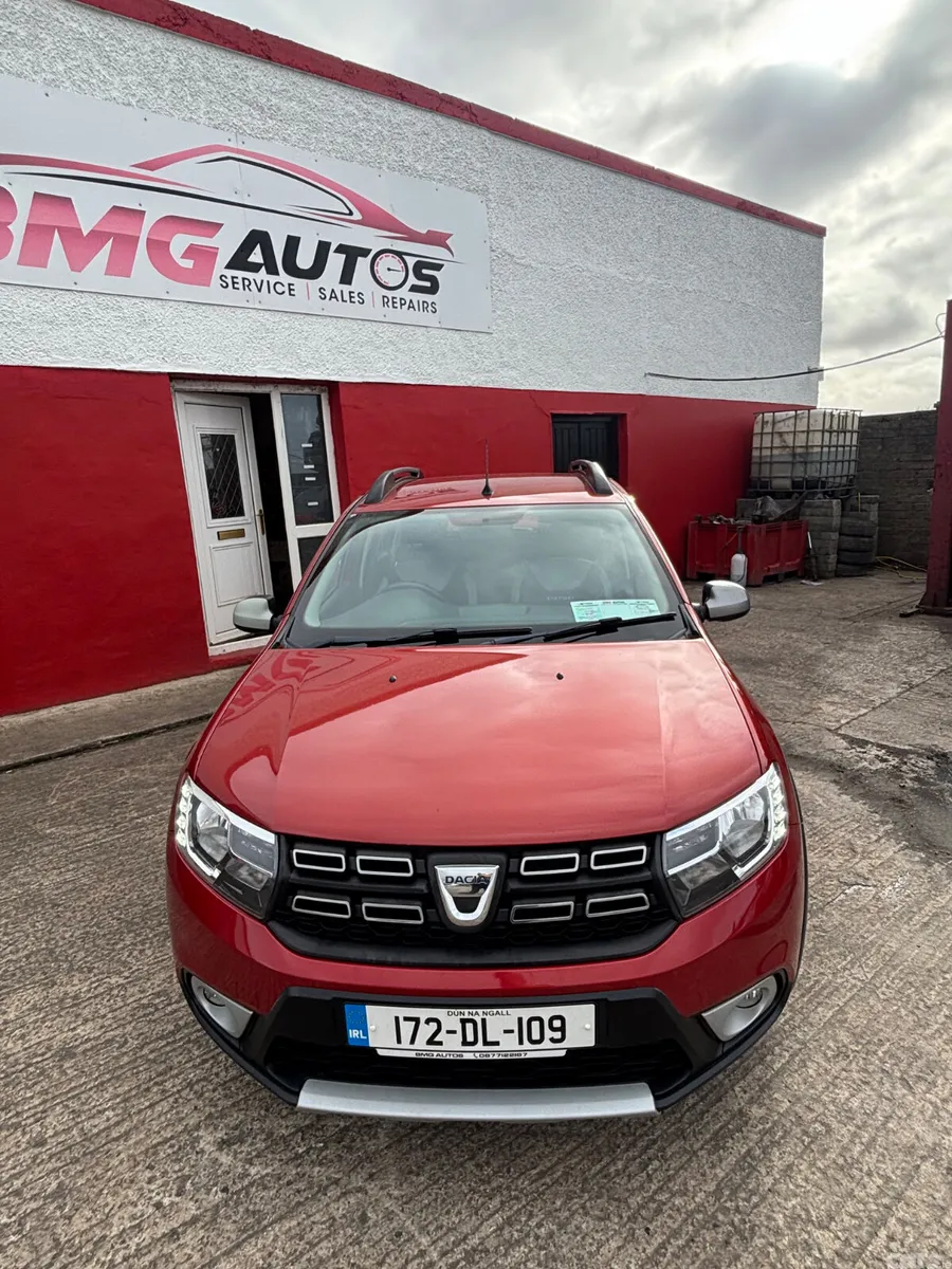 Dacia Sandero Stepway Hatchback, Diesel, 2017, Red
