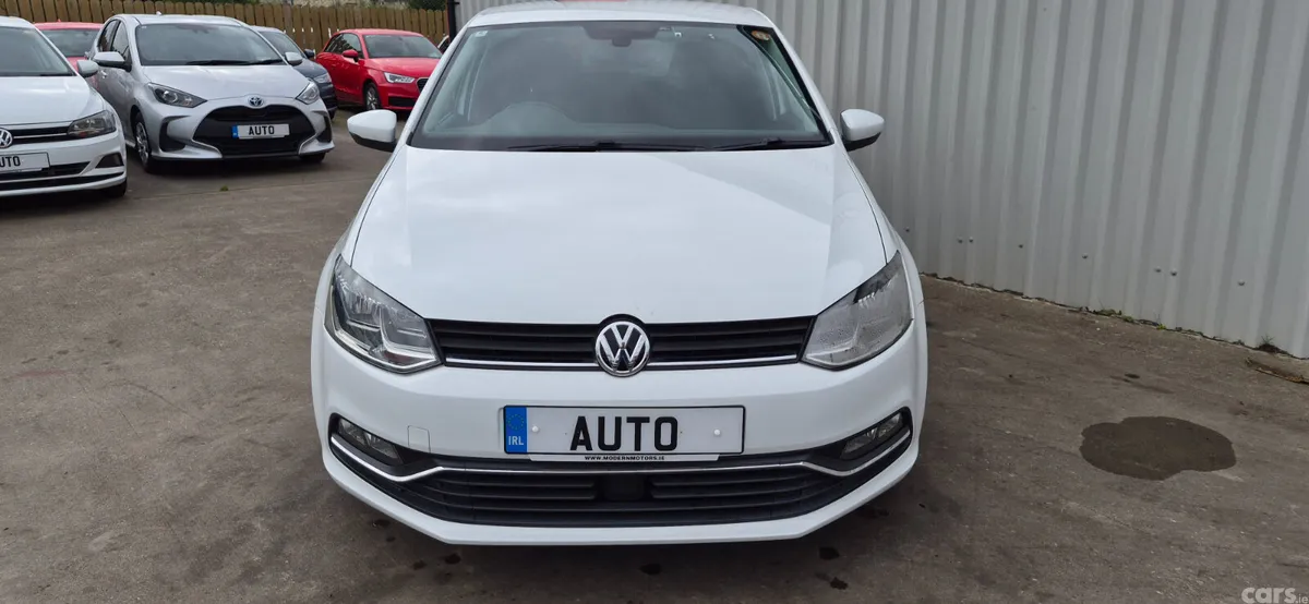 Volkswagen Polo Hatchback, Petrol, 2016, White
