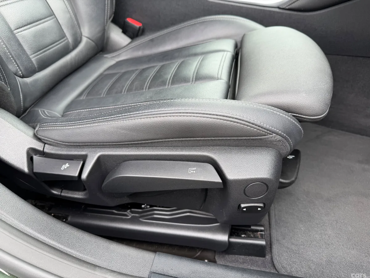 BMW 4-Series Coupe, Petrol, 2023, Green