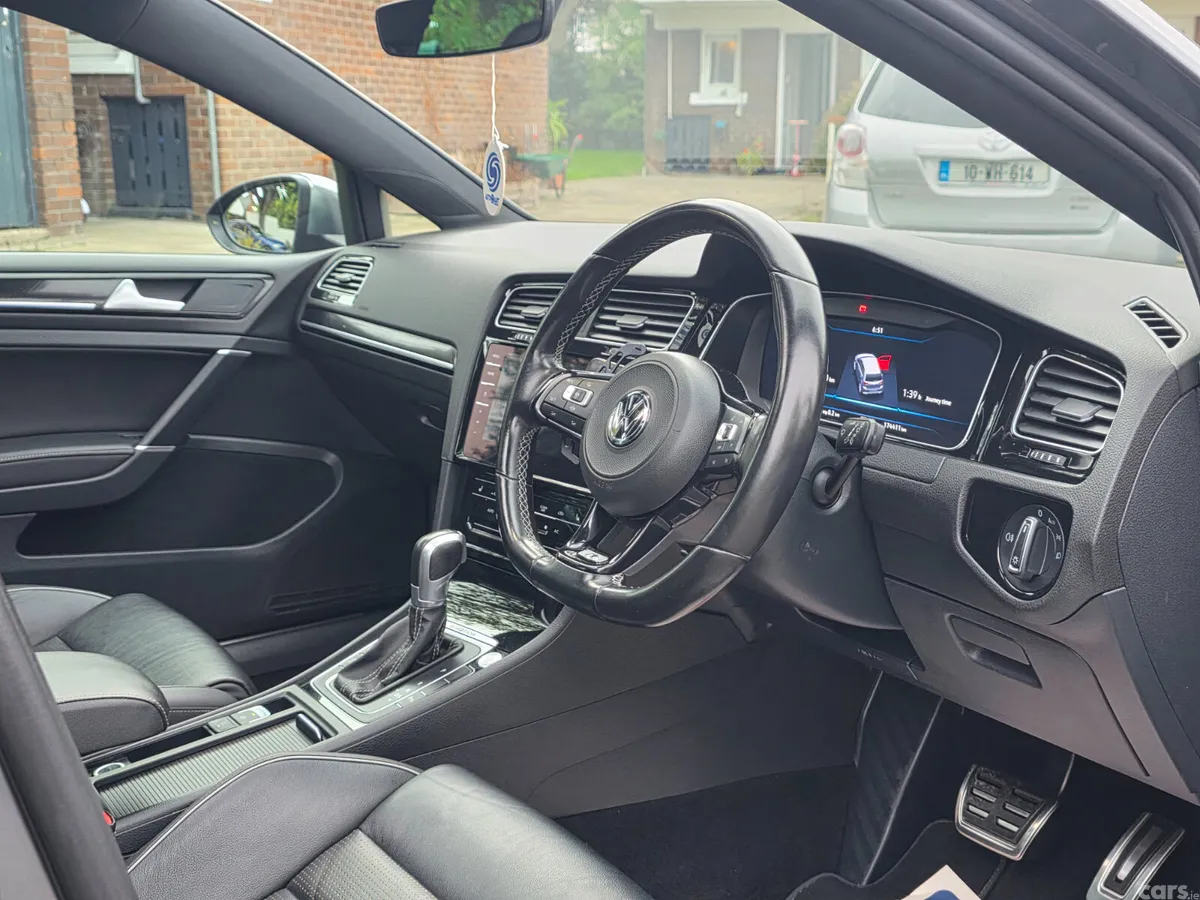 Volkswagen Golf Hatchback, Petrol, 2019, Grey