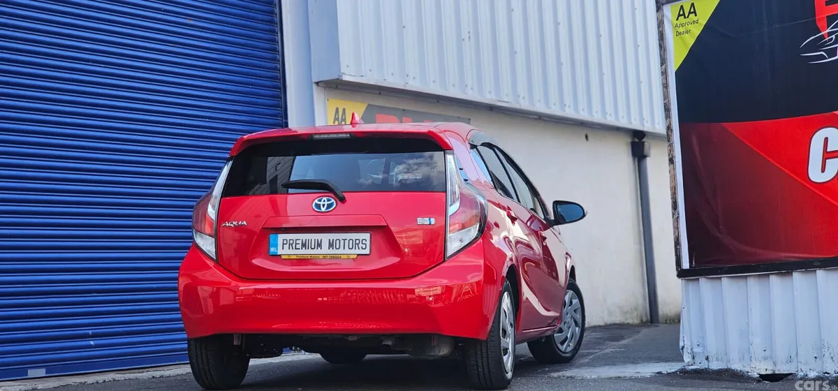Toyota Aqua Hatchback, Petrol Hybrid, 2015, Red