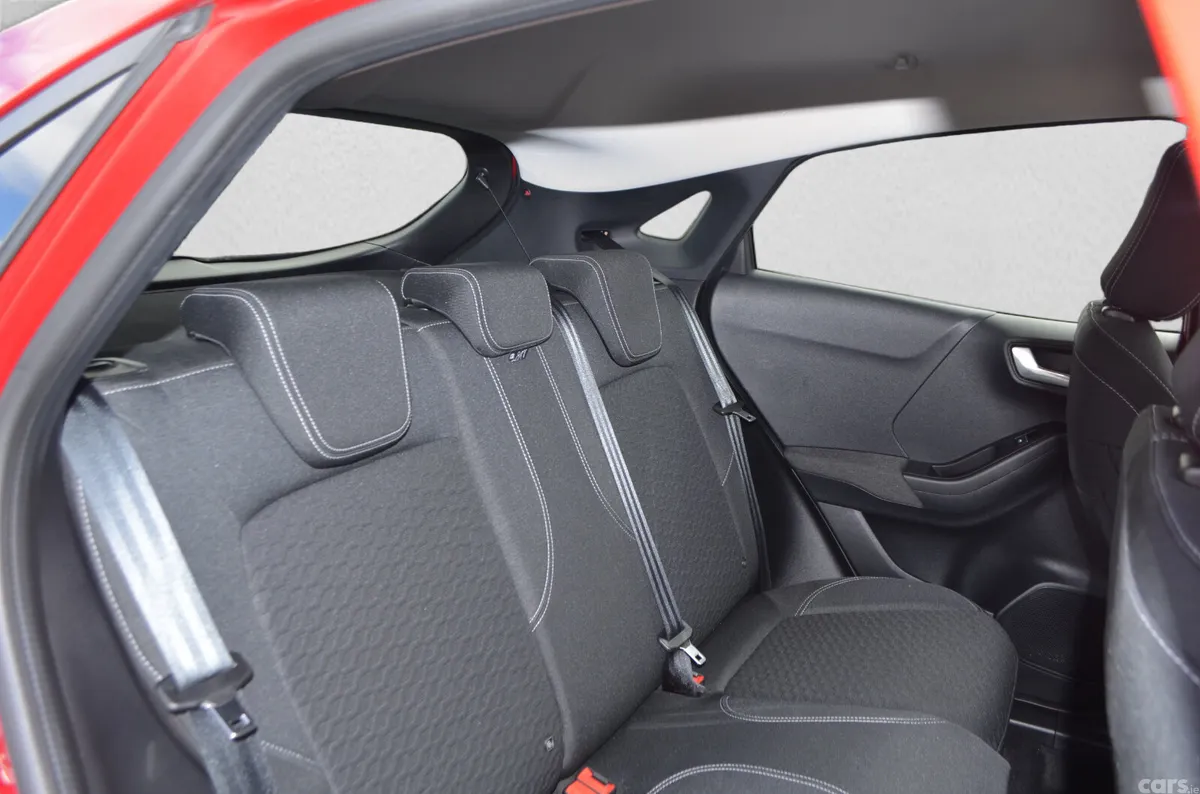 Ford Puma MPV, Petrol Hybrid, 2022, Red