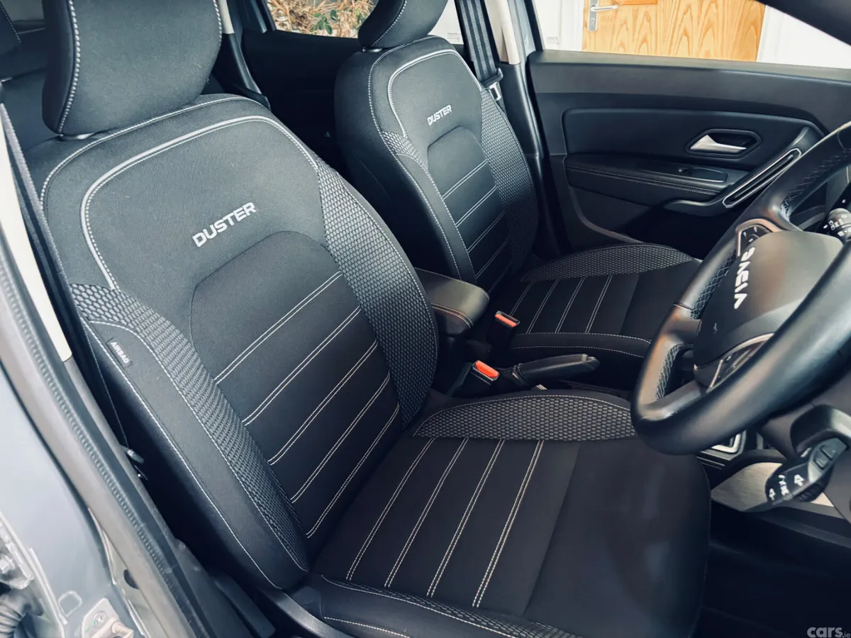 Dacia Duster SUV, Petrol, 2023, Grey