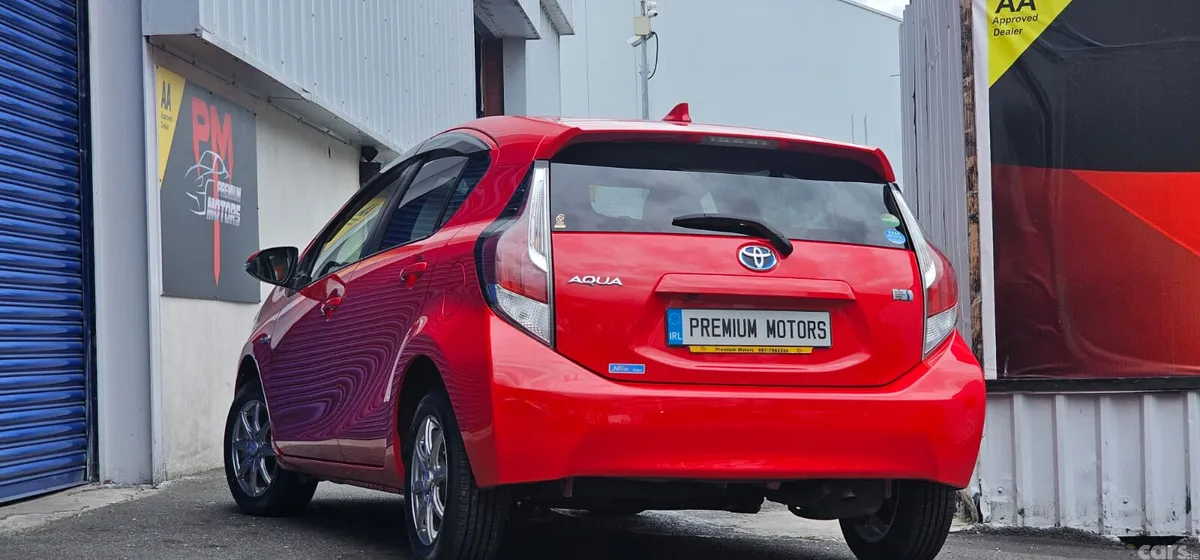 Toyota Aqua Hatchback, Petrol Hybrid, 2016, Red