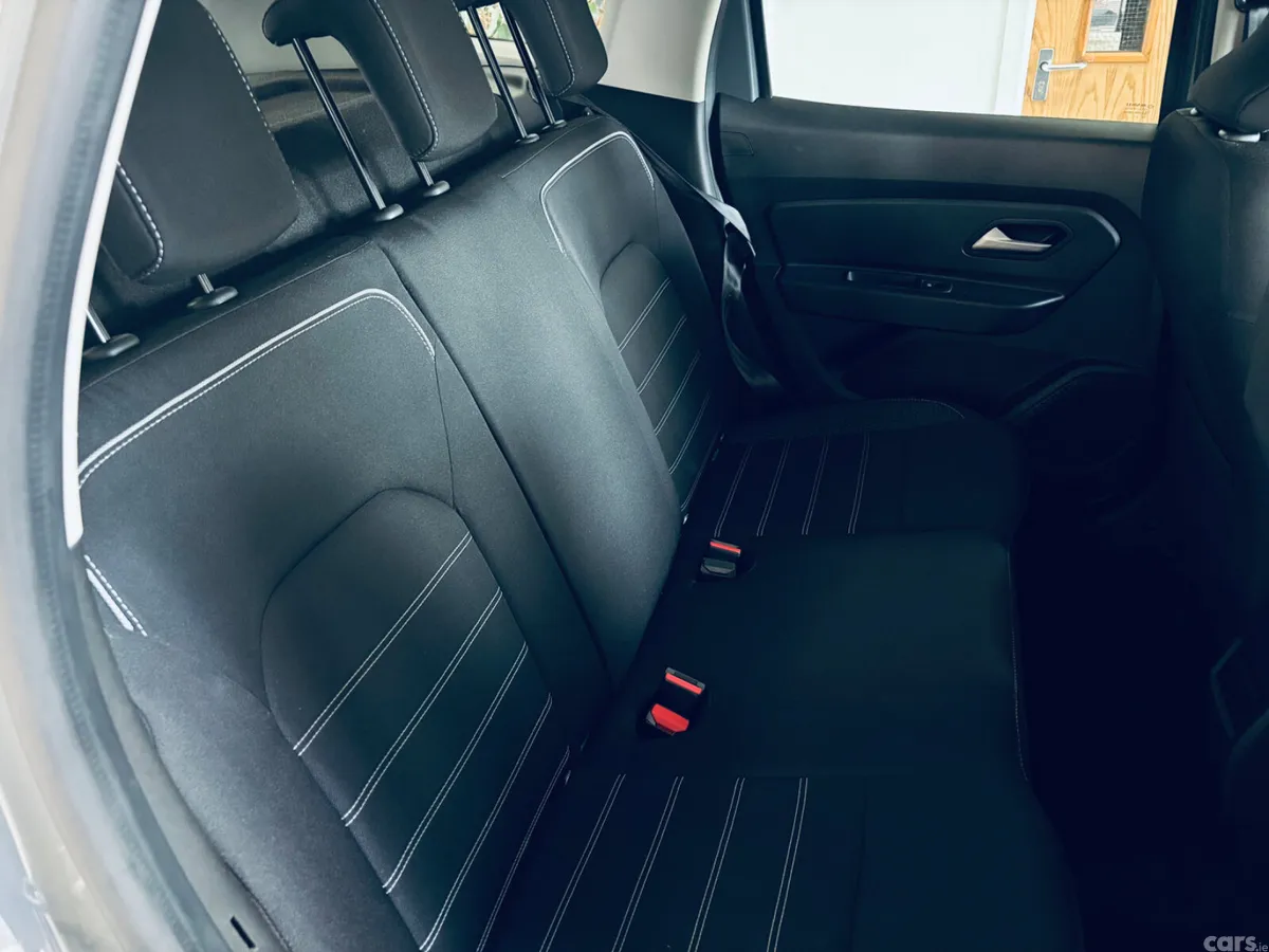 Dacia Duster SUV, Petrol, 2023, Grey