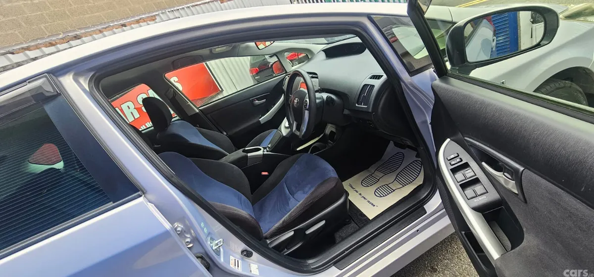 Toyota Prius Hatchback, Petrol Hybrid, 2014, Blue