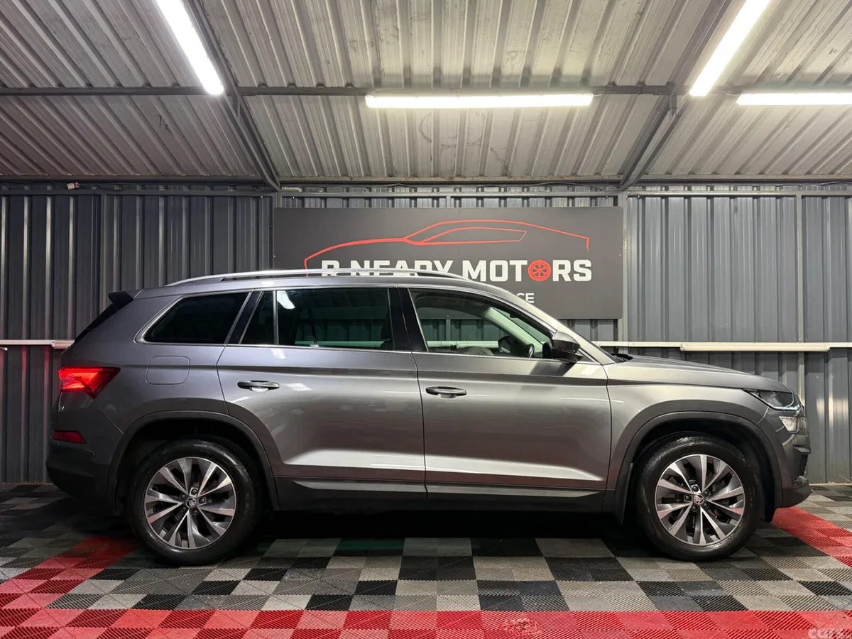 Skoda Kodiaq SUV, Diesel, 2023, Grey