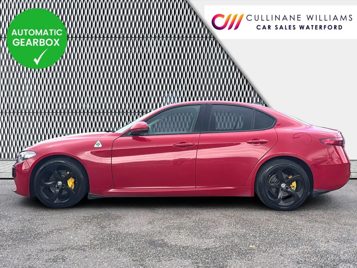 Alfa Romeo Giulia Saloon, Diesel, 2018, Red