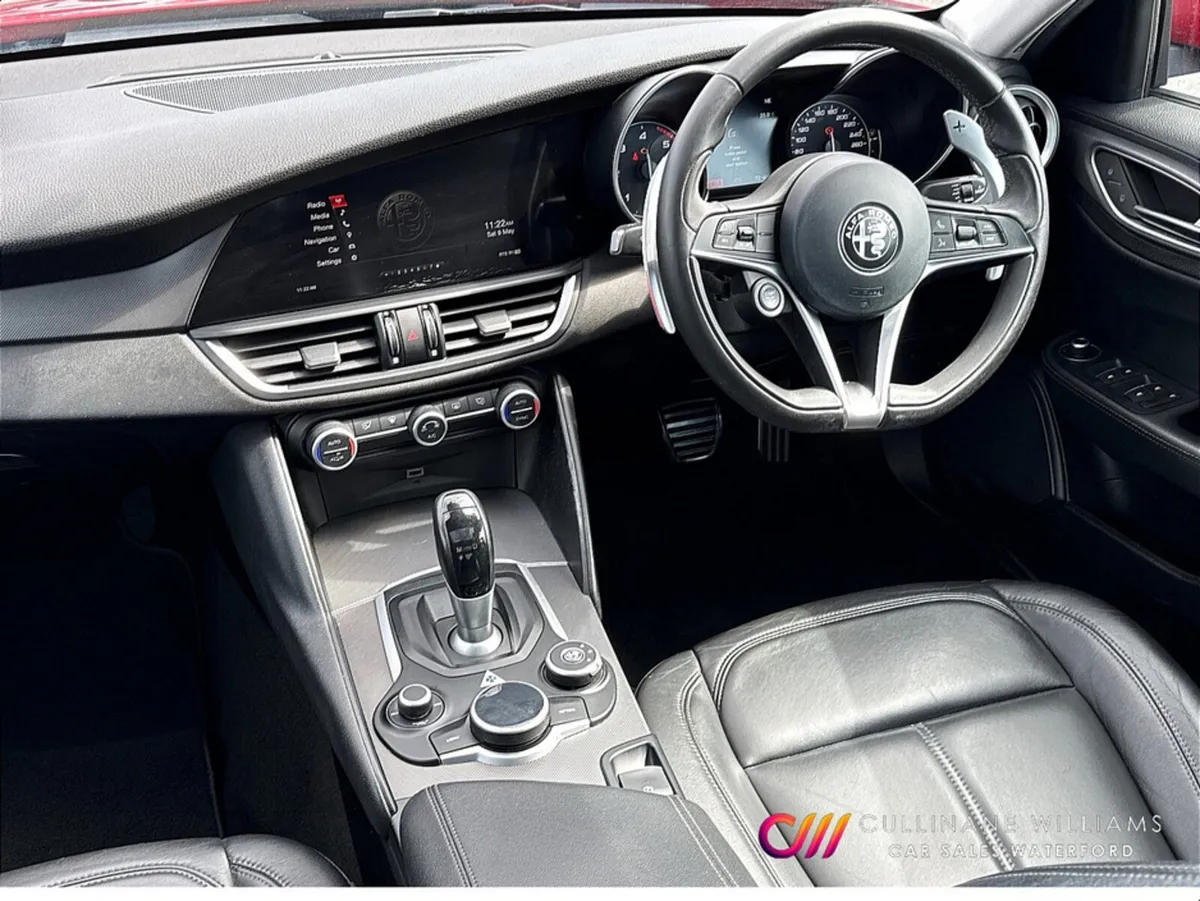 Alfa Romeo Giulia Saloon, Diesel, 2018, Red