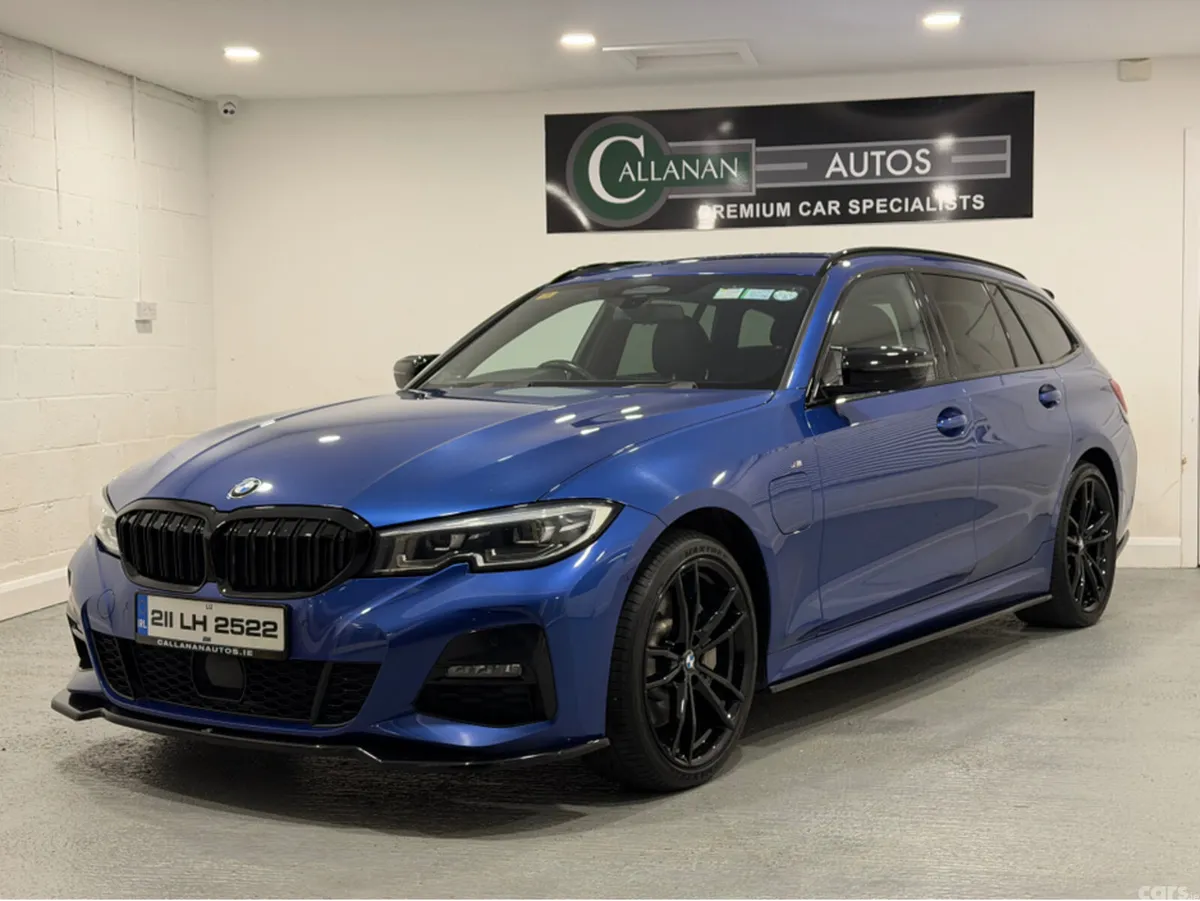 BMW 3-Series Estate, Petrol Plug-in Hybrid, 2021, Blue