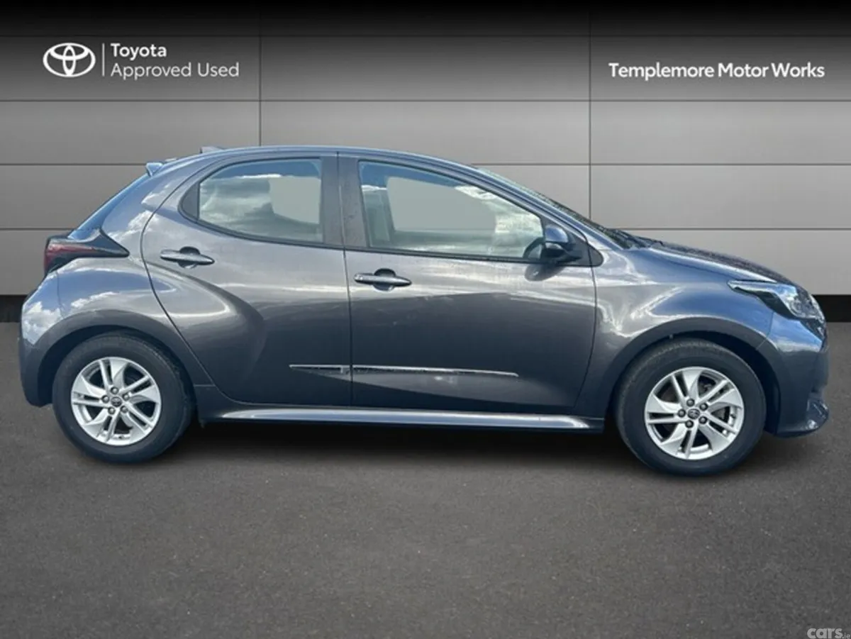Toyota Yaris Hatchback, Petrol, 2024, Grey