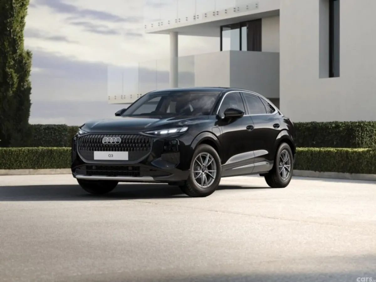 Audi Q3 Hatchback, Petrol Hybrid, 2026, 