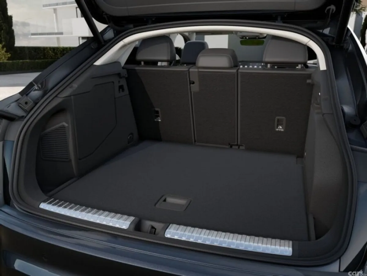 Audi Q3 Hatchback, Petrol Hybrid, 2026, 