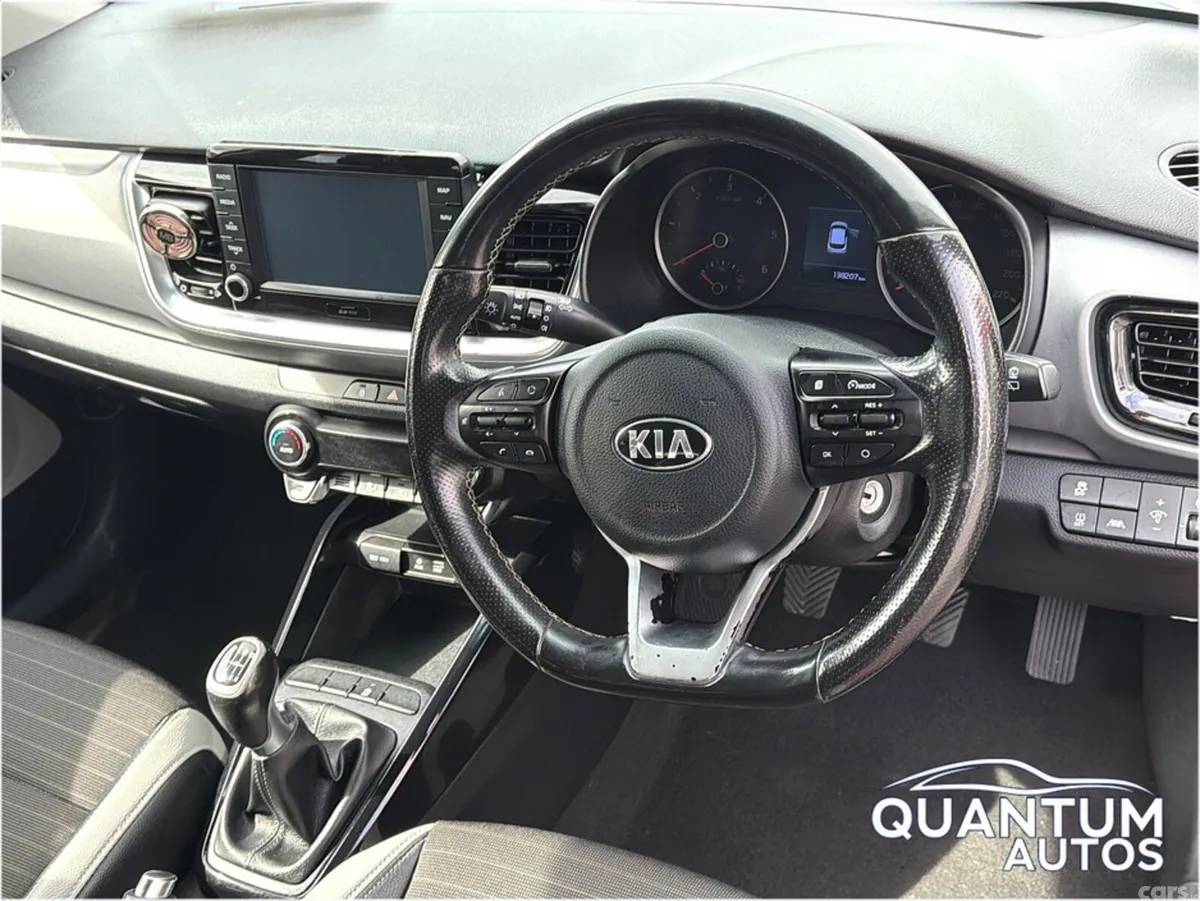 Kia Stonic SUV, Diesel, 2018, Red
