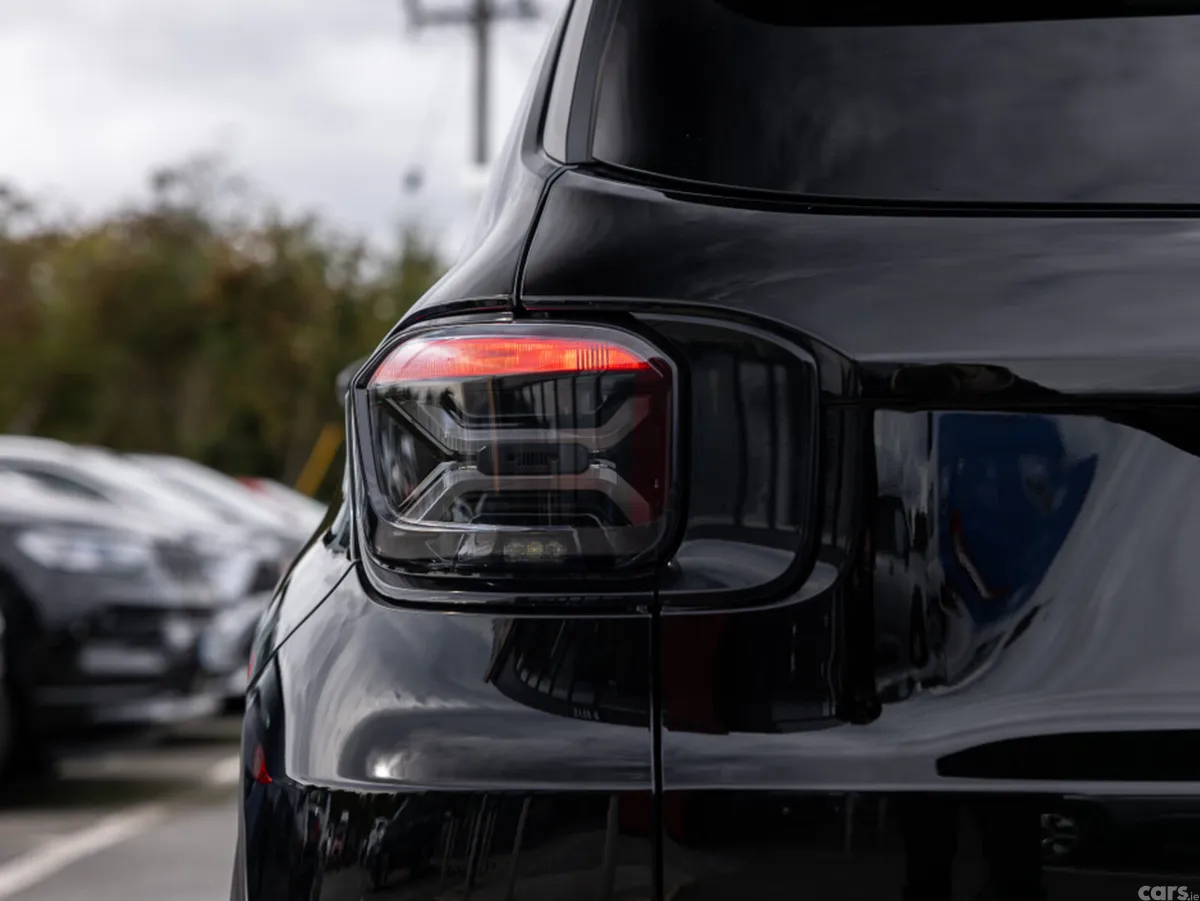 Jeep Avenger SUV, Petrol Hybrid, 2026, Black