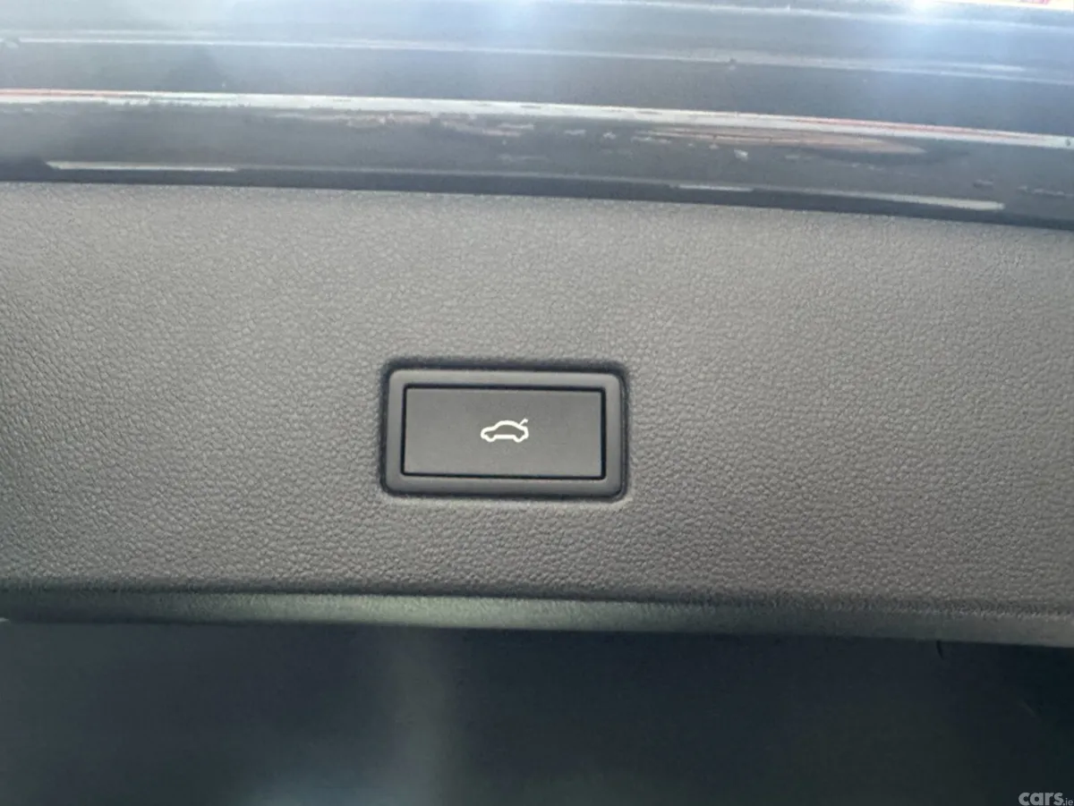Volkswagen T-Roc SUV, Diesel, 2024, Black