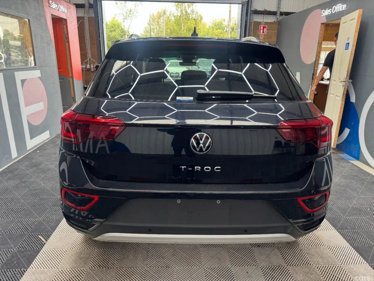 Volkswagen T-Roc SUV, Diesel, 2024, Black