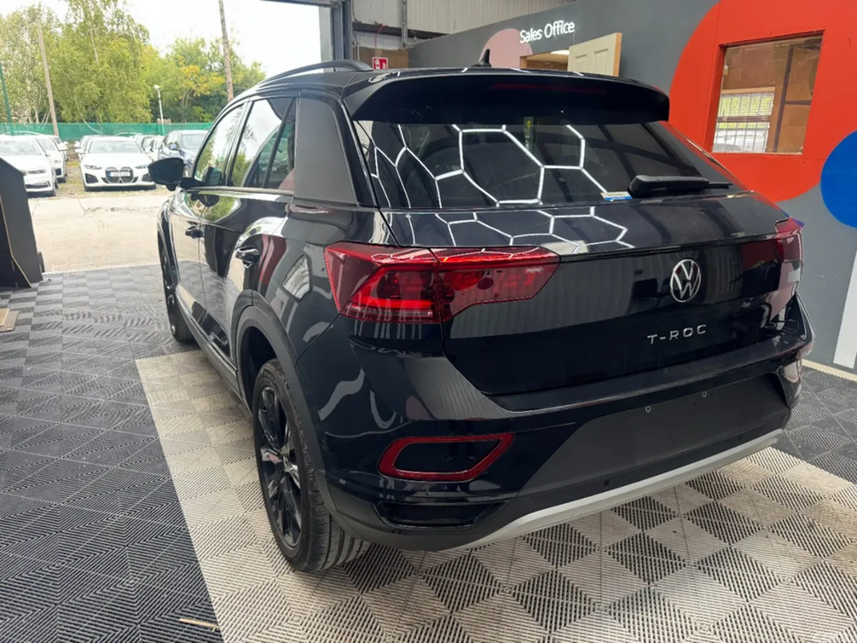 Volkswagen T-Roc SUV, Diesel, 2024, Black