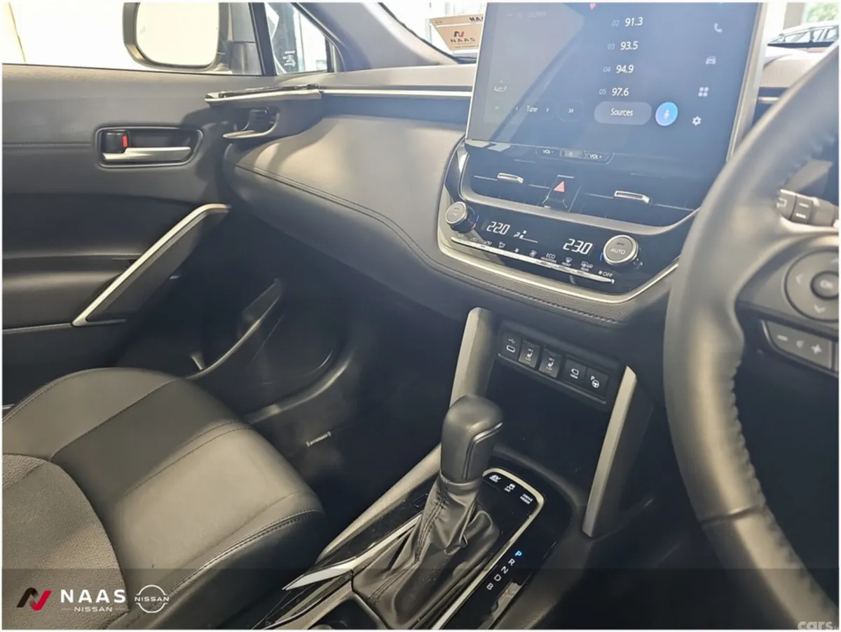 Toyota Corolla Cross MPV, Petrol Hybrid, 2024, White