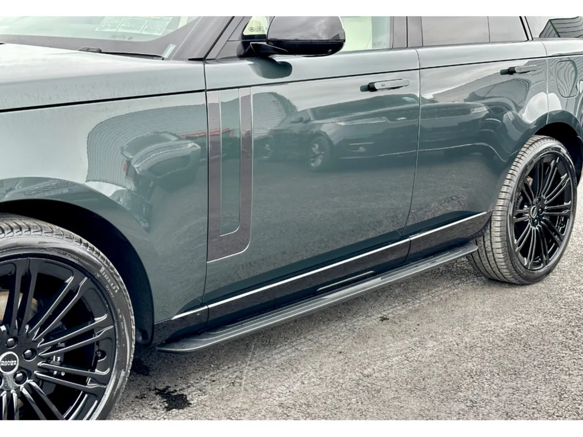 Land Rover Range Rover SUV, Petrol Plug-in Hybrid, 2026, Green