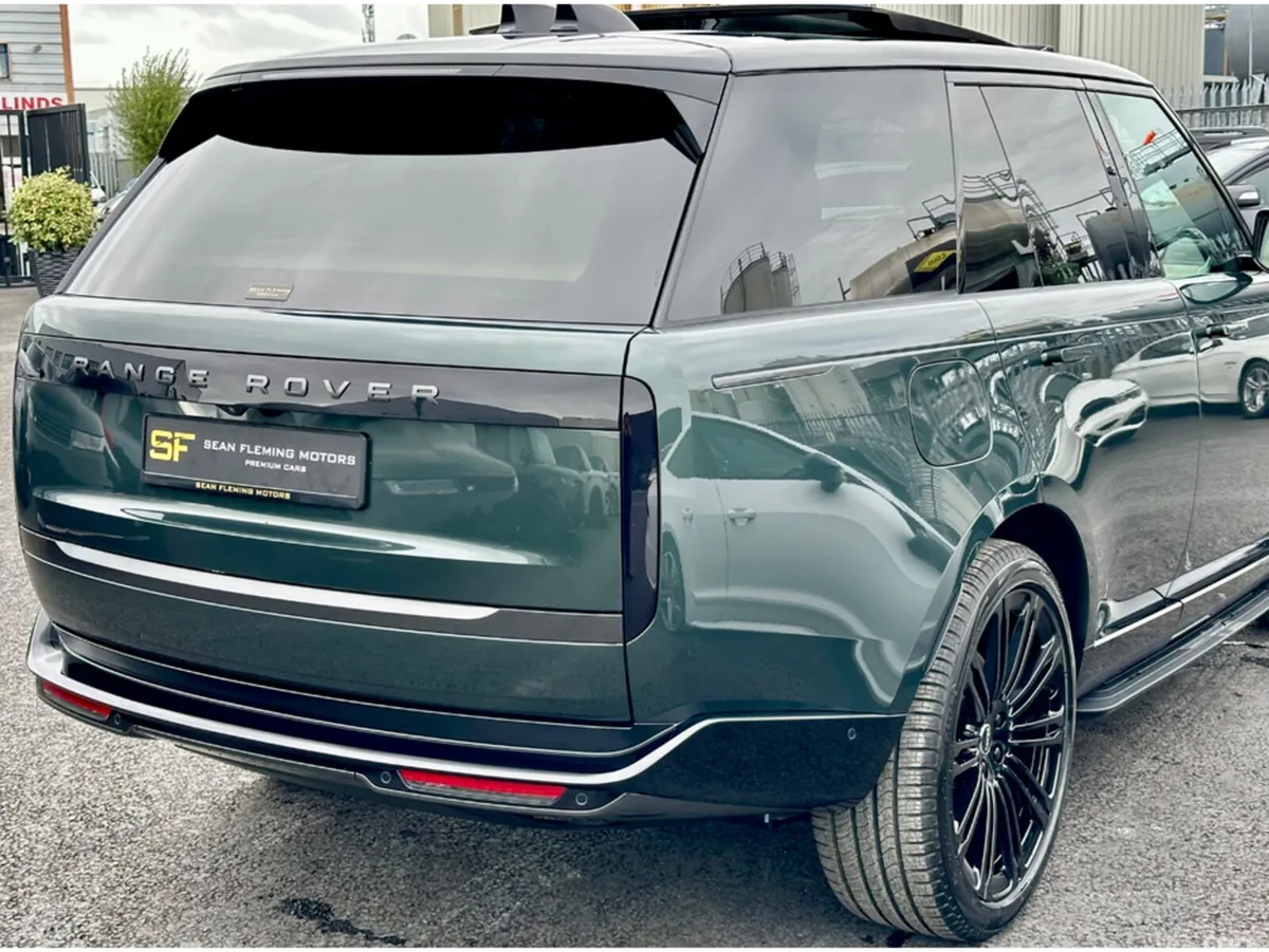 Land Rover Range Rover SUV, Petrol Plug-in Hybrid, 2026, Green