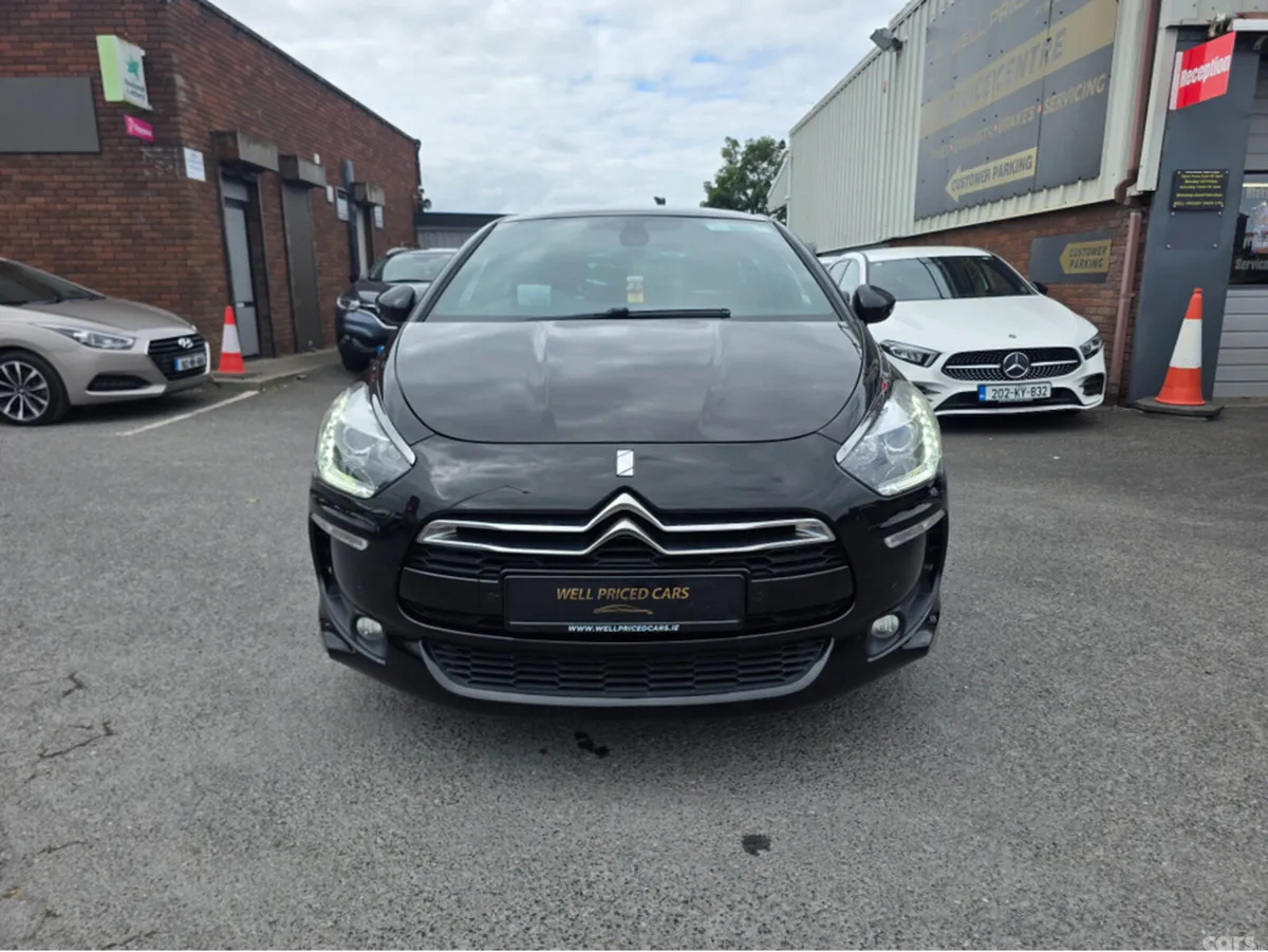 Citroen DS 5 Hatchback, Diesel, 2015, Black