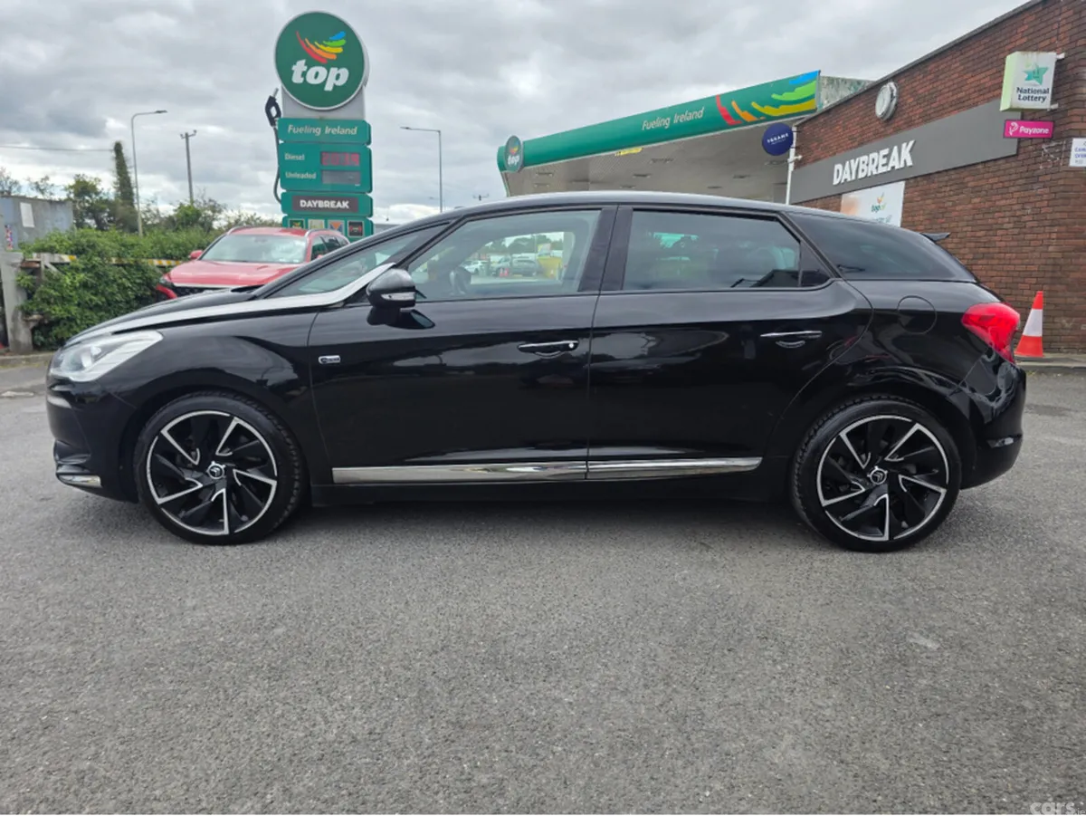 Citroen DS 5 Hatchback, Diesel, 2015, Black