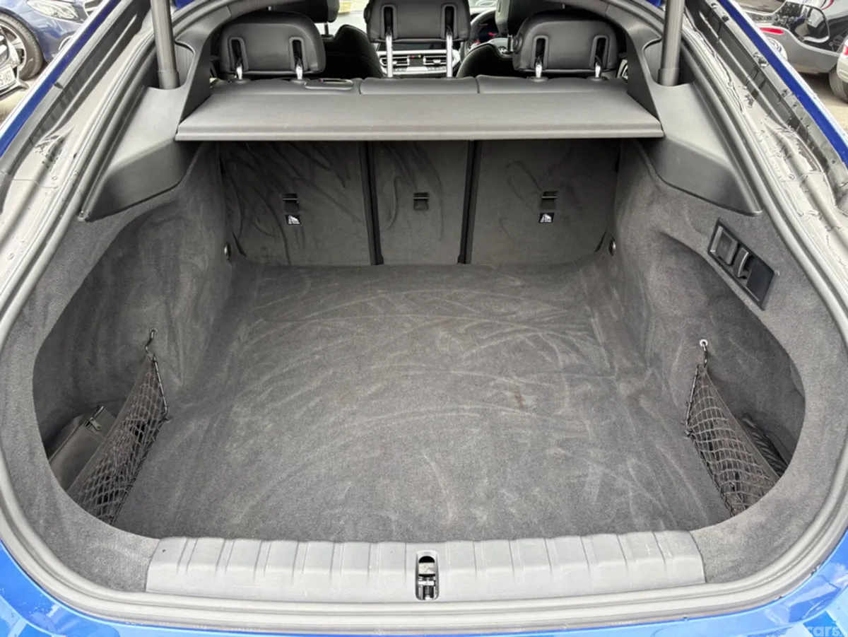 BMW 4-Series Hatchback, Diesel, 2023, Blue