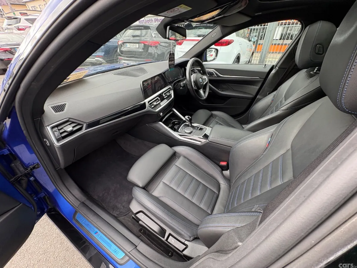 BMW 4-Series Hatchback, Diesel, 2023, Blue