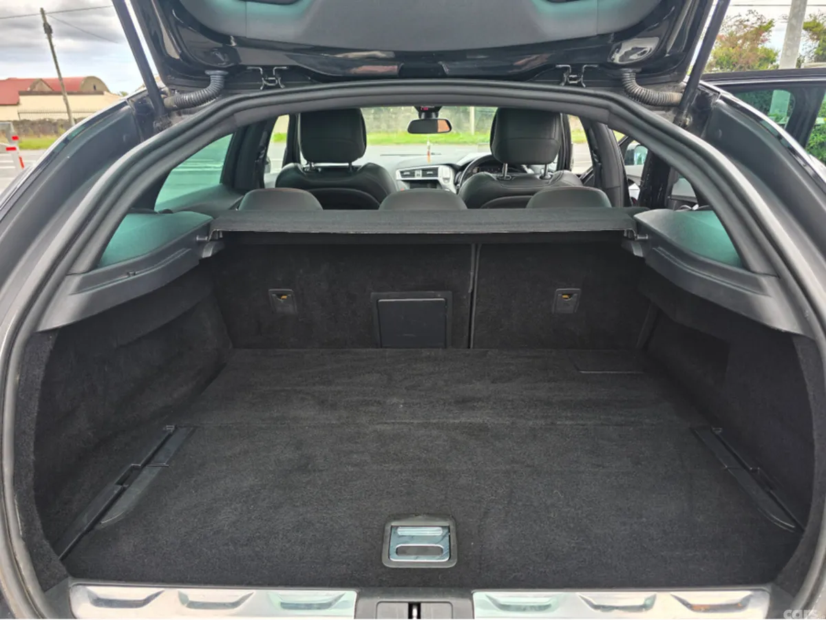 Citroen DS 5 Hatchback, Diesel, 2015, Black