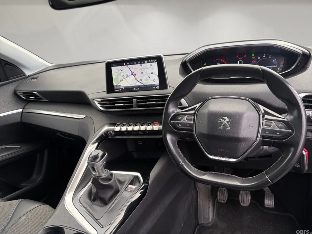 Peugeot 3008 SUV, Petrol, 2017, Bronze