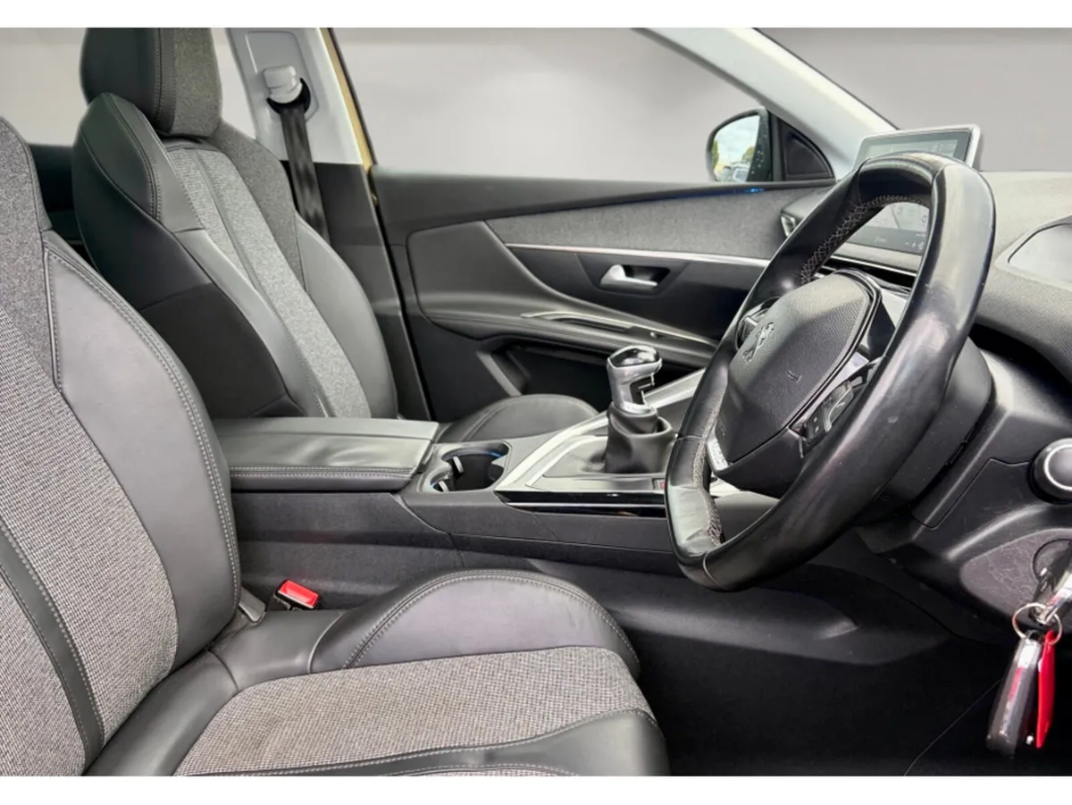 Peugeot 3008 SUV, Petrol, 2017, Bronze