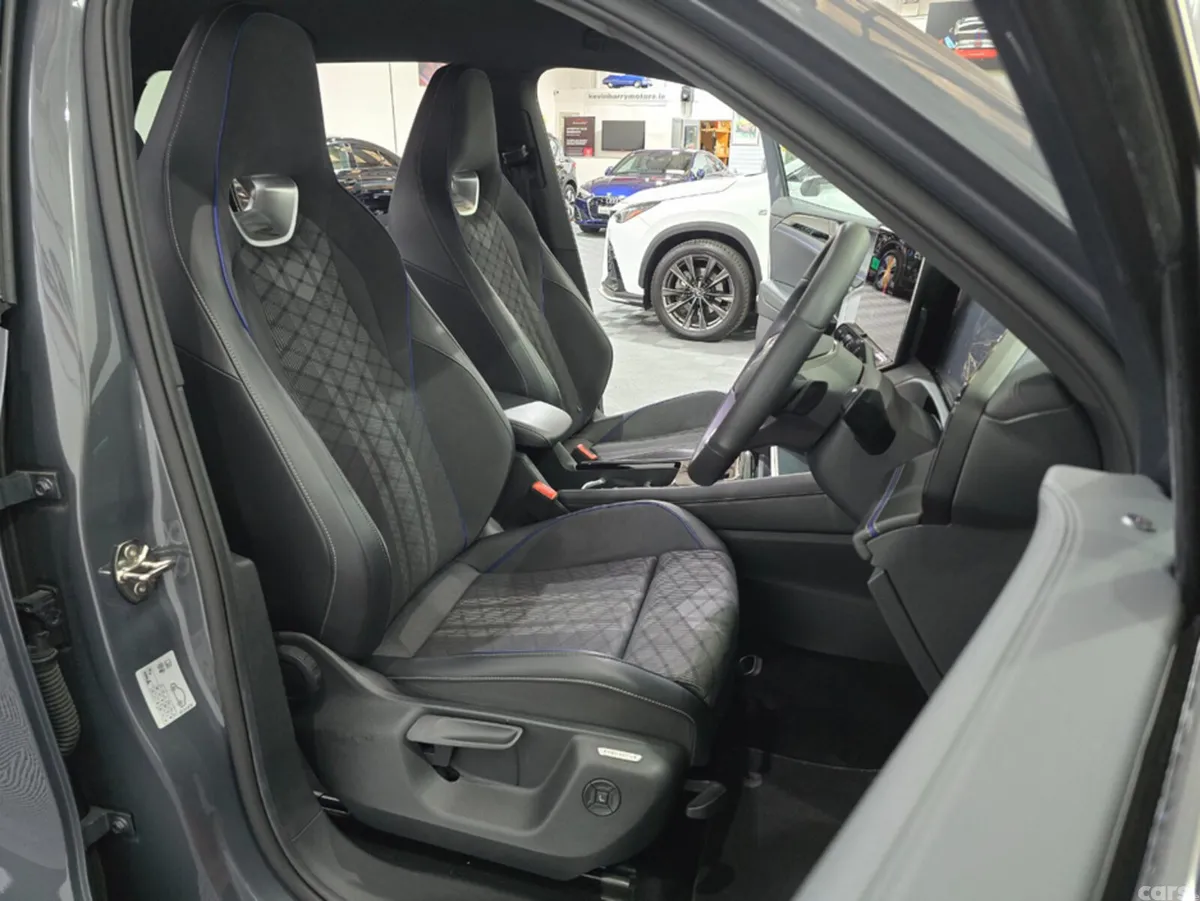 Volkswagen Tiguan SUV, Petrol Plug-in Hybrid, 2024, Grey