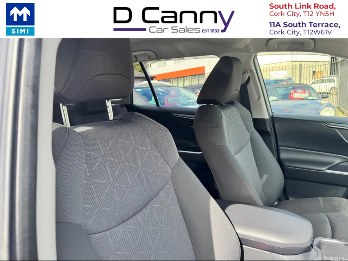 Toyota RAV4 SUV, Petrol Hybrid, 2023, Grey