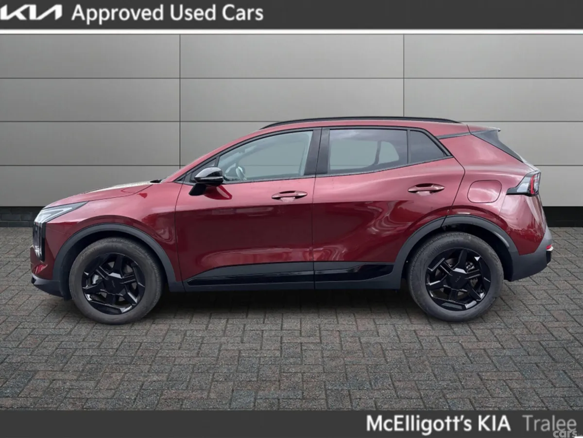 Kia Sportage MPV, Petrol Hybrid, 2026, Red