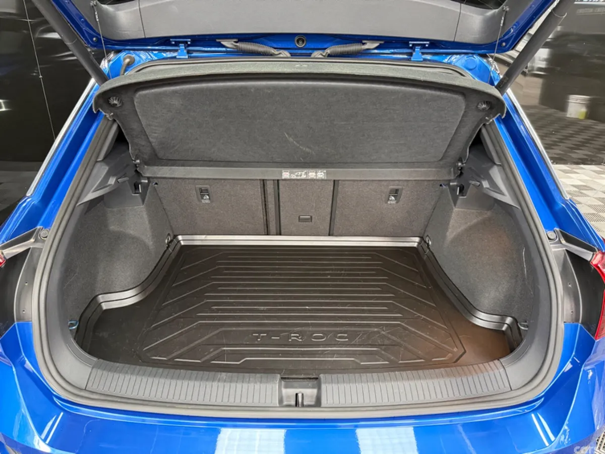 Volkswagen T-Roc SUV, Diesel, 2020, Blue