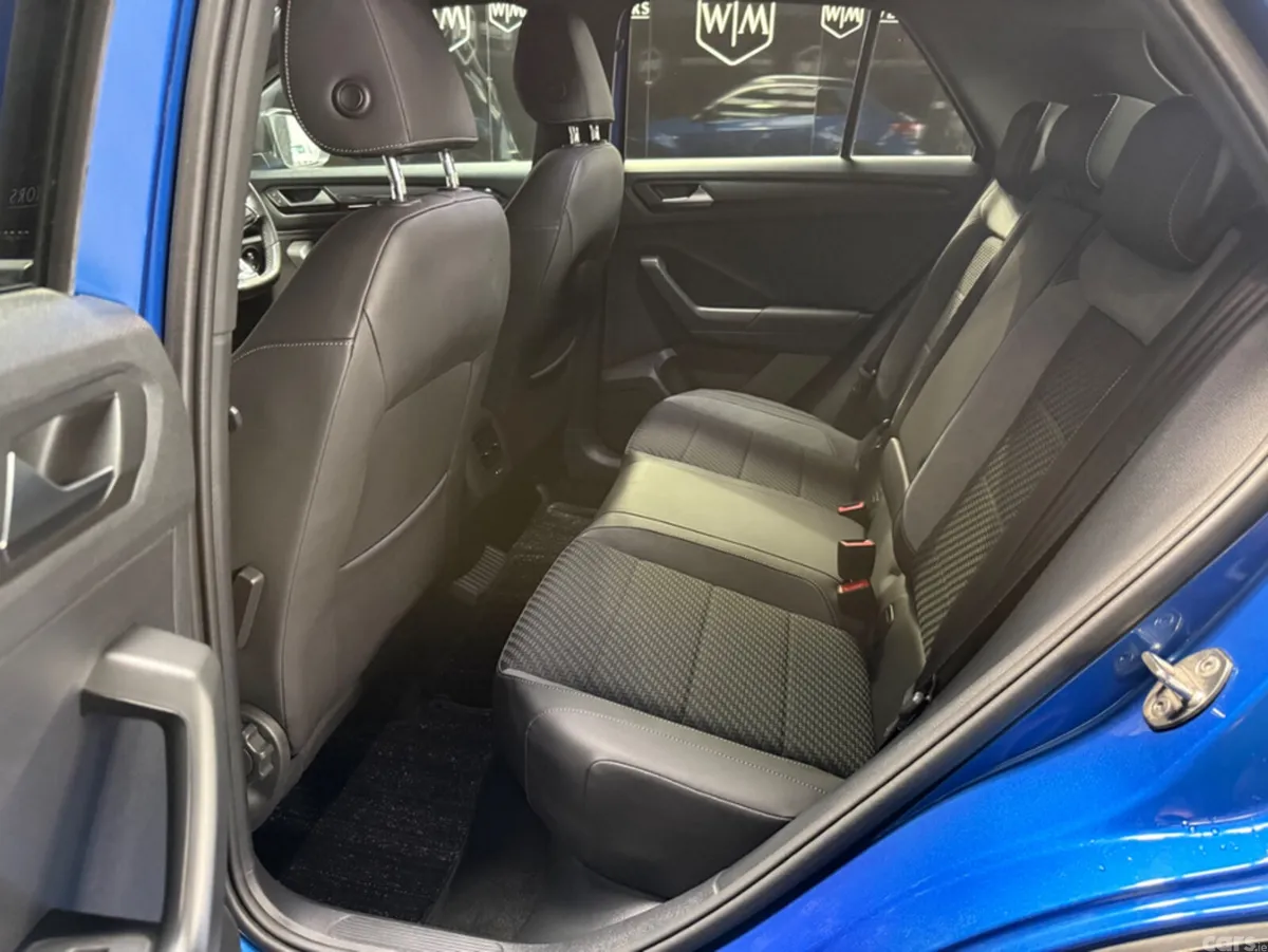 Volkswagen T-Roc SUV, Diesel, 2020, Blue